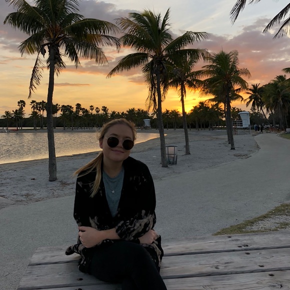 Meet your Posher, Megan - Picture 1 of 1